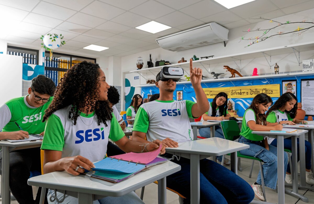 Aula com realidade virtual em sala de aula