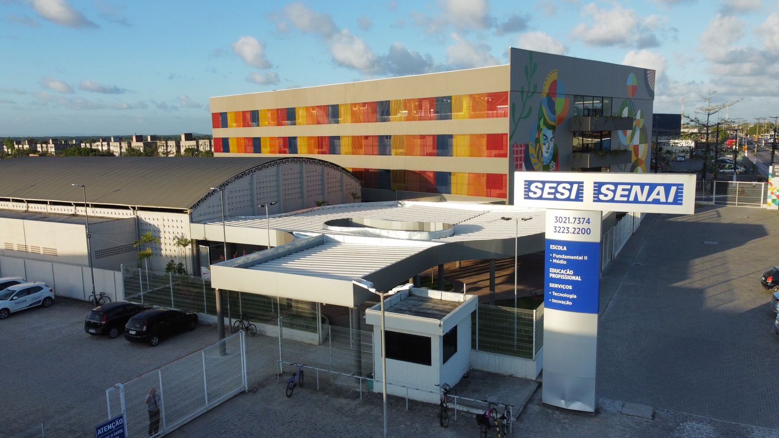 Fachada da Escola SESI Benedito Bentes